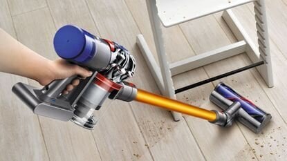 Dyson V8 Absolute 2023 цена и информация | Varstolmuimejad | hansapost.ee