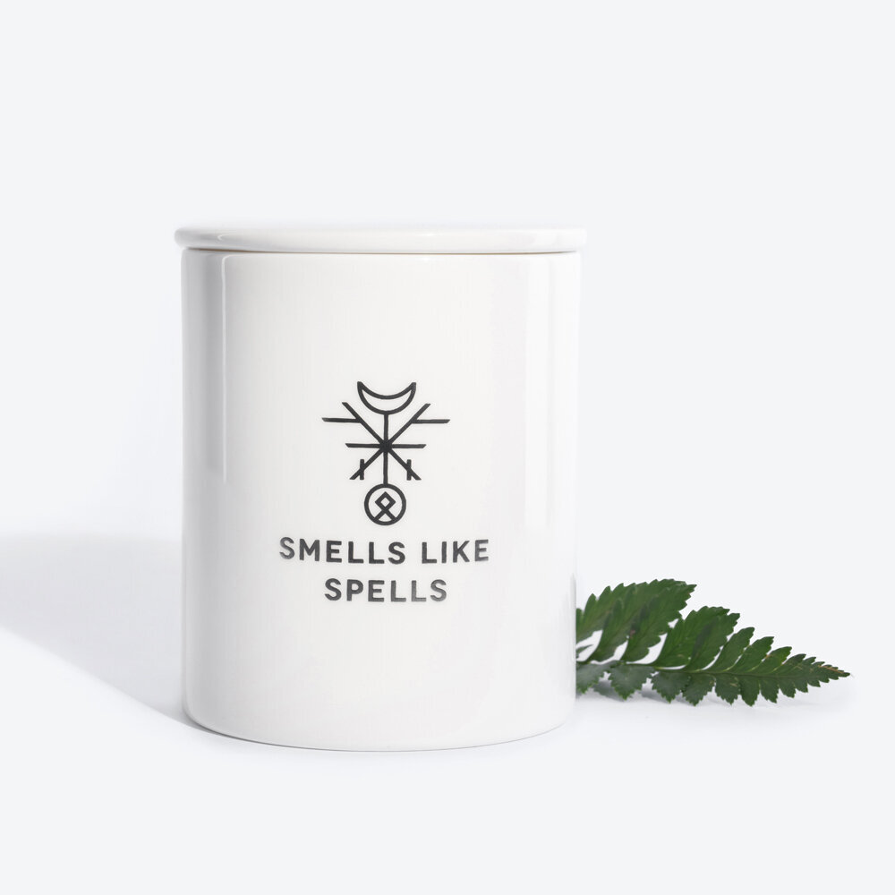 Lõhnaküünal Smells like Spells The High Priestess hind ja info | Küünlad, küünlajalad | hansapost.ee