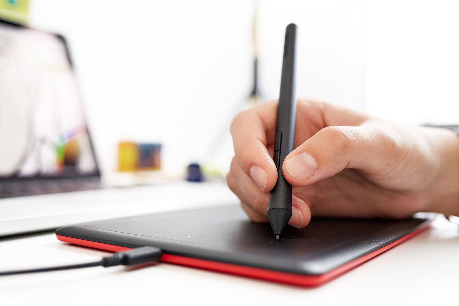 Wacom graafikalaud One Small (CTL-472-N) цена и информация | Digitaalsed joonistustahvlid | hansapost.ee