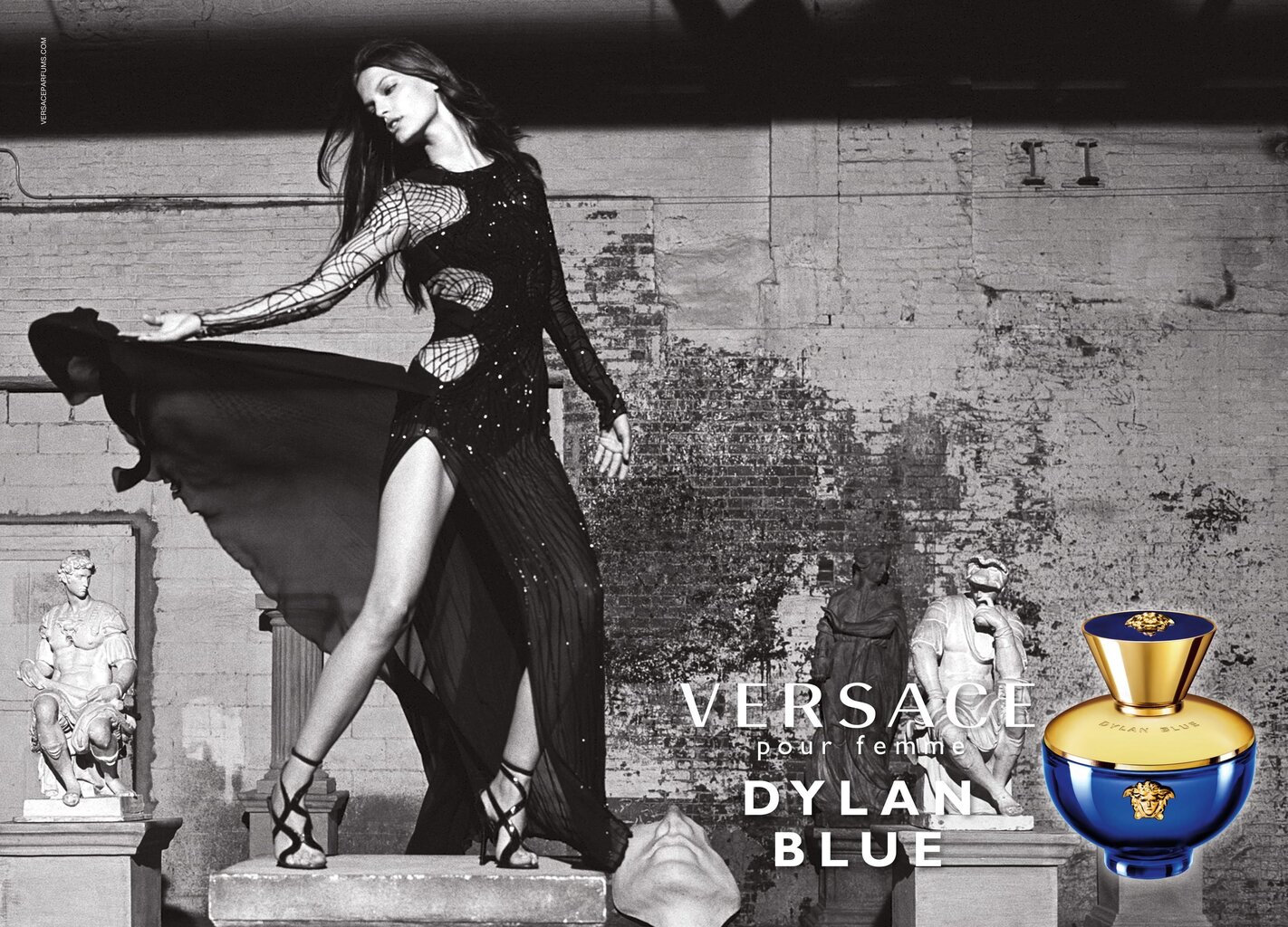 Komplekt Versace Pour Femme Dylan Blue: EDP naistele 30 ml + ihupiim 50 ml hind ja info | Parfüümid naistele | hansapost.ee
