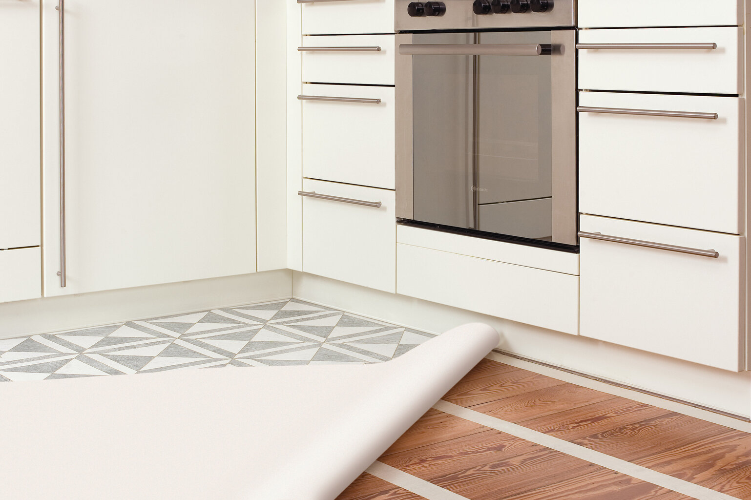 Kahepoolne teip põrandakatete kinnitamiseks tesa 25mx50mm hind ja info | Käsitööriistad | hansapost.ee
