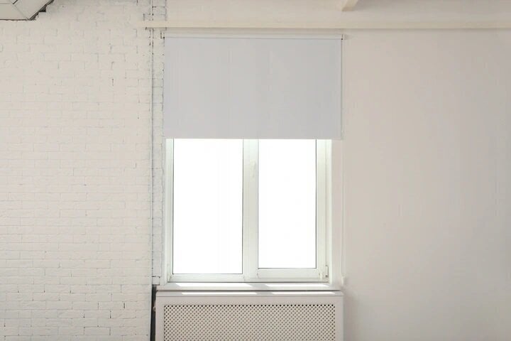 Valguskindel seinapealne ruloo Blackout 100x170 cm, pg-11 valge hind ja info | Rulood | hansapost.ee