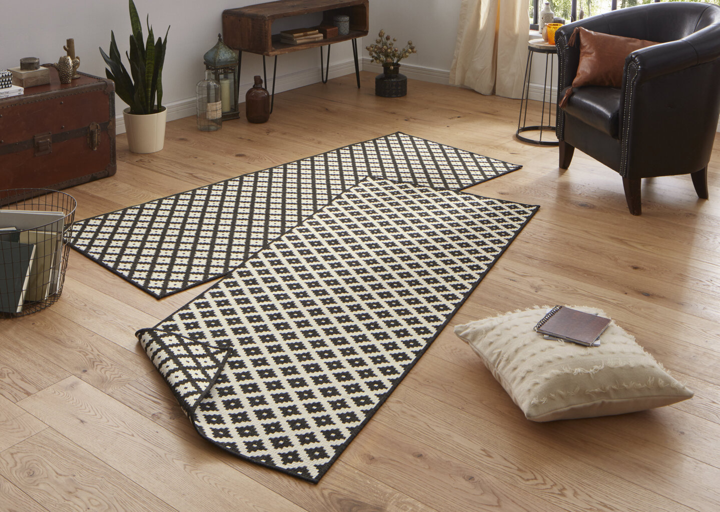 Vaip NORTHRUGS Twin Nizza Black Cream, 120x170 cm hind ja info | Vaibad | hansapost.ee