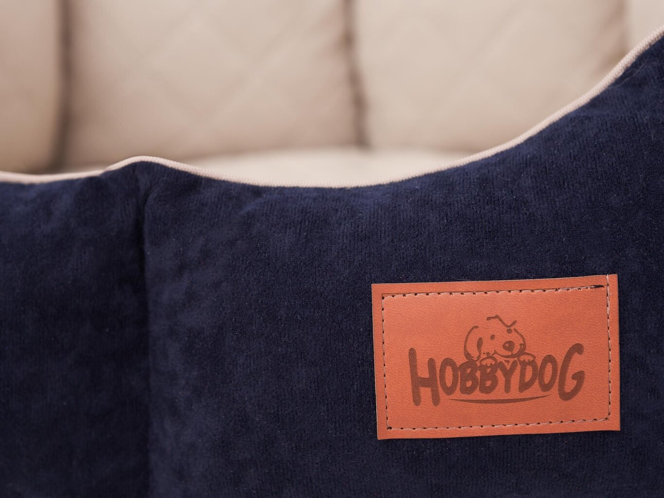 Koera pesa Hobbydog New York Premium, M, Dark Blue, 53x45 cm цена и информация | Pesad, asemed | hansapost.ee