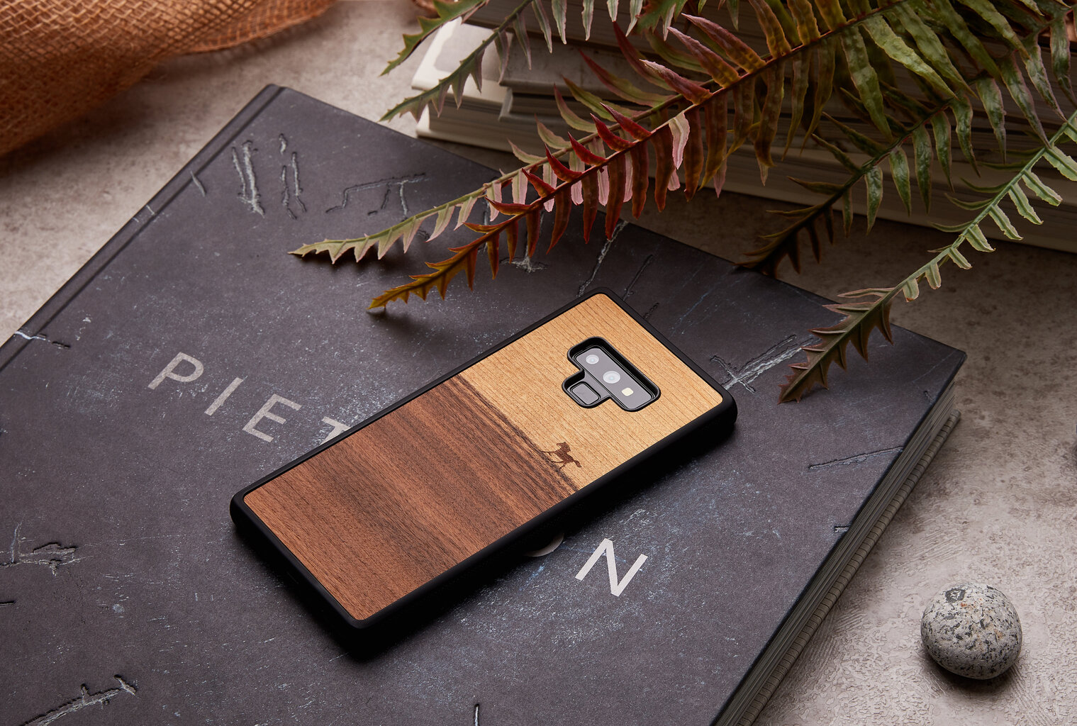 Mobiiltelefoni tagus Man&Wood sobib Samsung Galaxy Note 9, Mustang, Must hind ja info | Telefonide kaitsekaaned ja -ümbrised | hansapost.ee