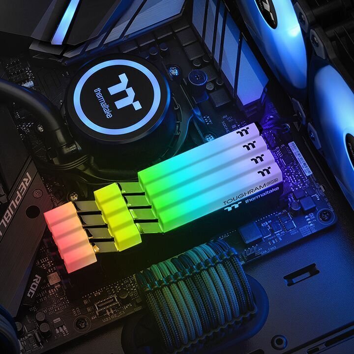 Thermaltake Toughram RGB hind ja info | Operatiivmälu | hansapost.ee