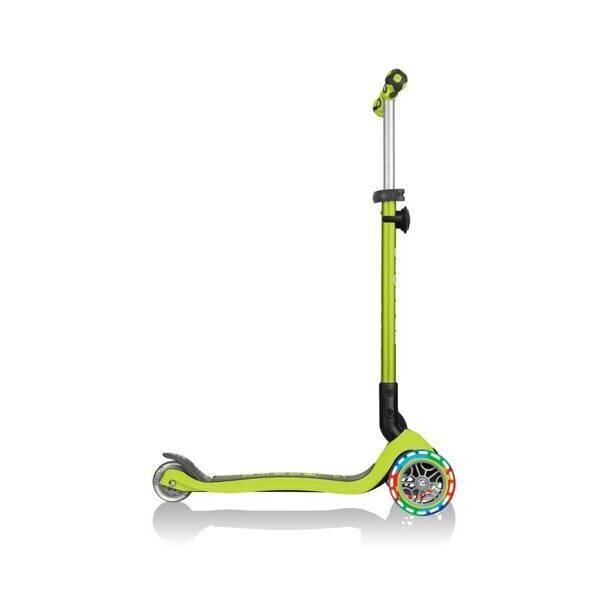 Laste tõukeratas Globber GO UP Deluxe Lights Lime Green price and information | Tõukerattad | hansapost.ee