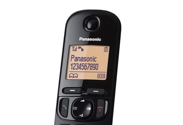 Juhtmeta lauatelefon Panasonic KX-TGC212FXB цена и информация | Lauatelefonid | hansapost.ee