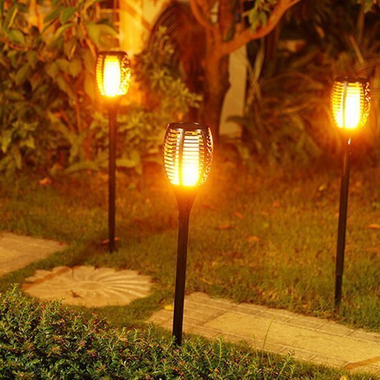 LED lamp päikesepatareiga Flame цена и информация | Aiavalgustid ja õuevalgustid | hansapost.ee