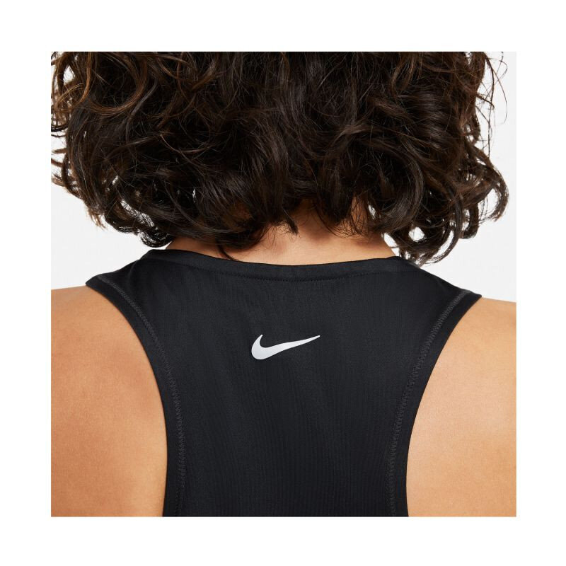 Nike naiste treeningsärk SWOOSH RUN TANK, must цена и информация | T-särgid naistele | hansapost.ee