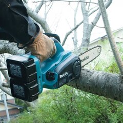 Juhtmeta kettsaag Makita DUC302Z 36V цена и информация | Цепные пилы | hansapost.ee