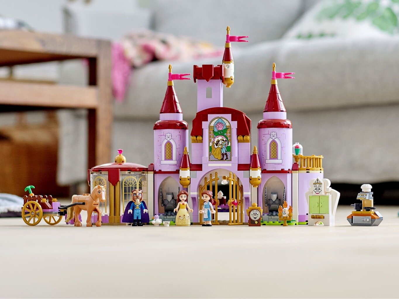 43196 LEGO® | Disney Princess Kaunitar ja koletis loss цена и информация | Klotsid ja konstruktorid | hansapost.ee