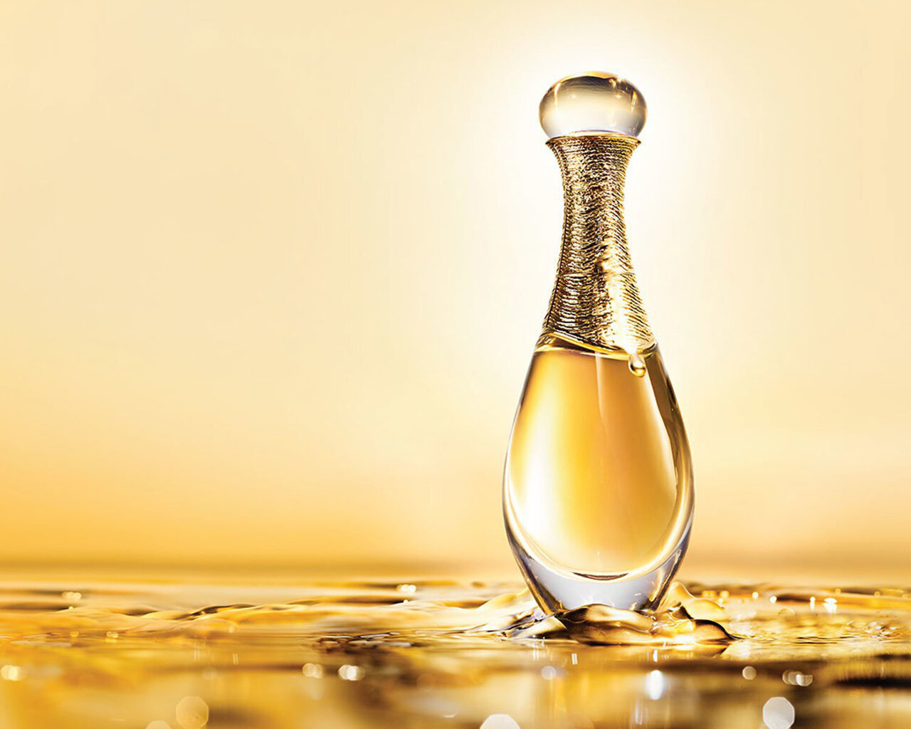 Naiste parfüümvesi Dior J'Adore EDP, 50 ml цена и информация | Parfüümid naistele | hansapost.ee