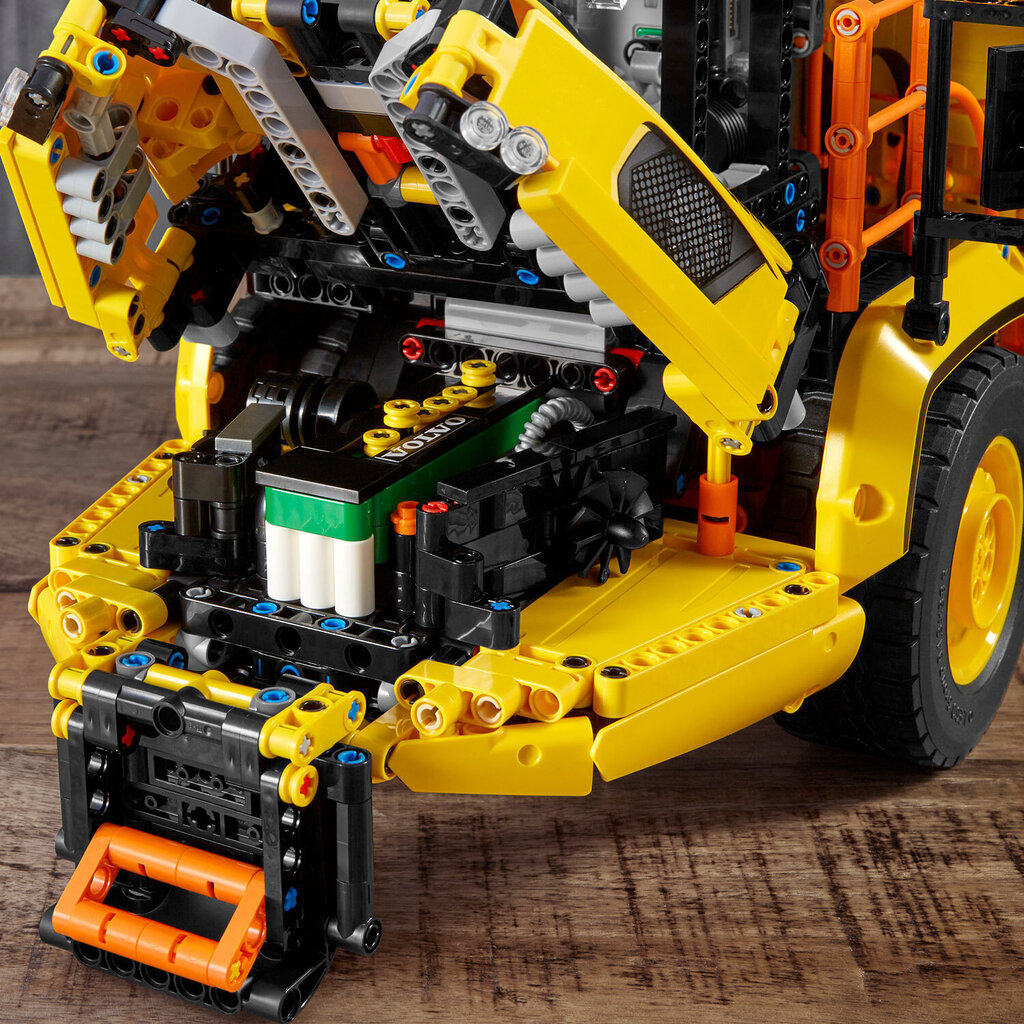 42114 LEGO® Technic 6x6 hingega Volvo kallur hind ja info | Klotsid ja konstruktorid | hansapost.ee