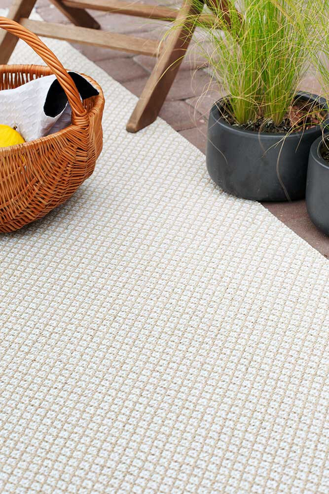 Narma kahepoolne plasticWeave™ plastikvaip Diby, must/kreem, 70 x 100 cm цена и информация | Vaibad | hansapost.ee