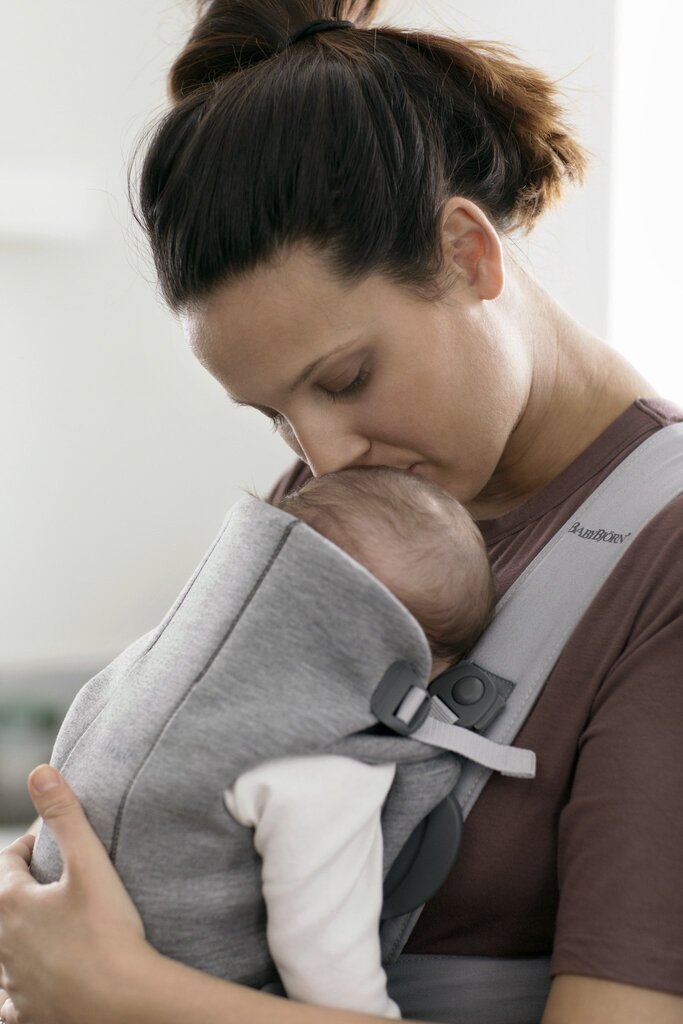 Kandekott Babybjörn Mini Carrier, Light Grey hind ja info | Kõhukotid, kandekotid | hansapost.ee