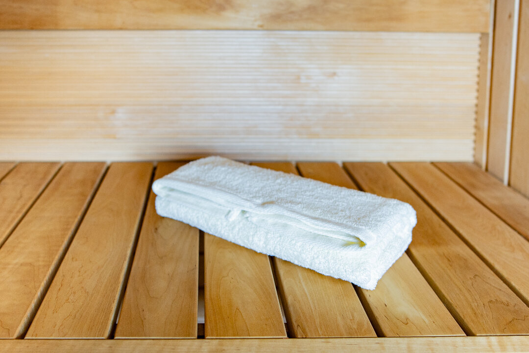 Saunalina frotee 70 x 140 cm, valge цена и информация | Rätikud ja saunalinad | hansapost.ee