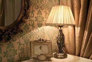 Настольная лампа Maytoni Royal Grace цена и информация | Настольные лампы | hansapost.ee