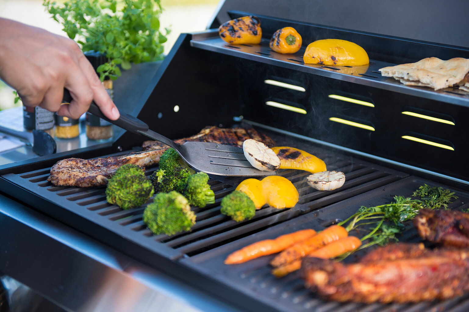 Grillitööriistade komplekt Mustang Pro, 3 tk. hind ja info | Grillitarvikud ja grillnõud | hansapost.ee