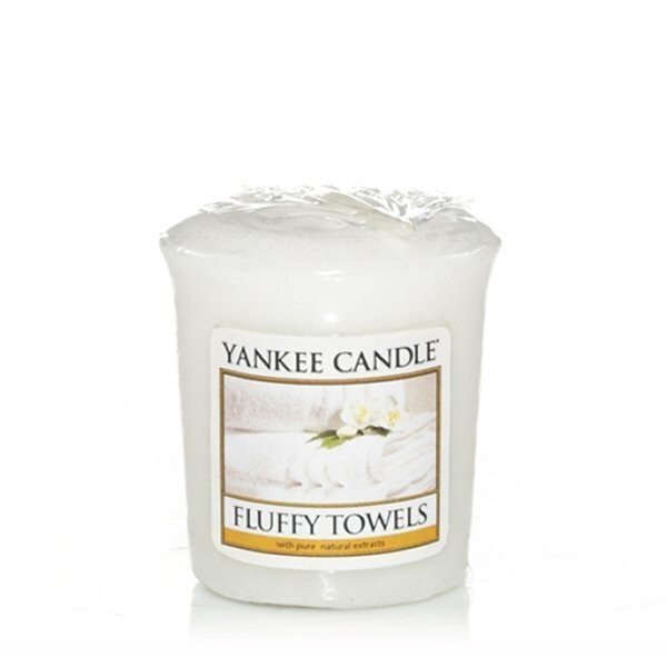 Lõhnaküünal Yankee Candle Fluffy Towels, 49 g цена и информация | Küünlad, küünlajalad | hansapost.ee