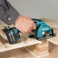 Аккумуляторная дисковая пила Makita 10,8V HS301DSMJ цена и информация | Пилы, циркулярные станки | hansapost.ee