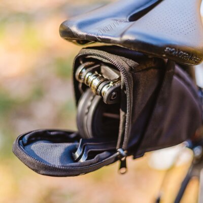 Jalgratta kott Forever Outdoor SB-100 Universal Bike frame bag цена и информация | Rattakotid ja telefonikotid | hansapost.ee