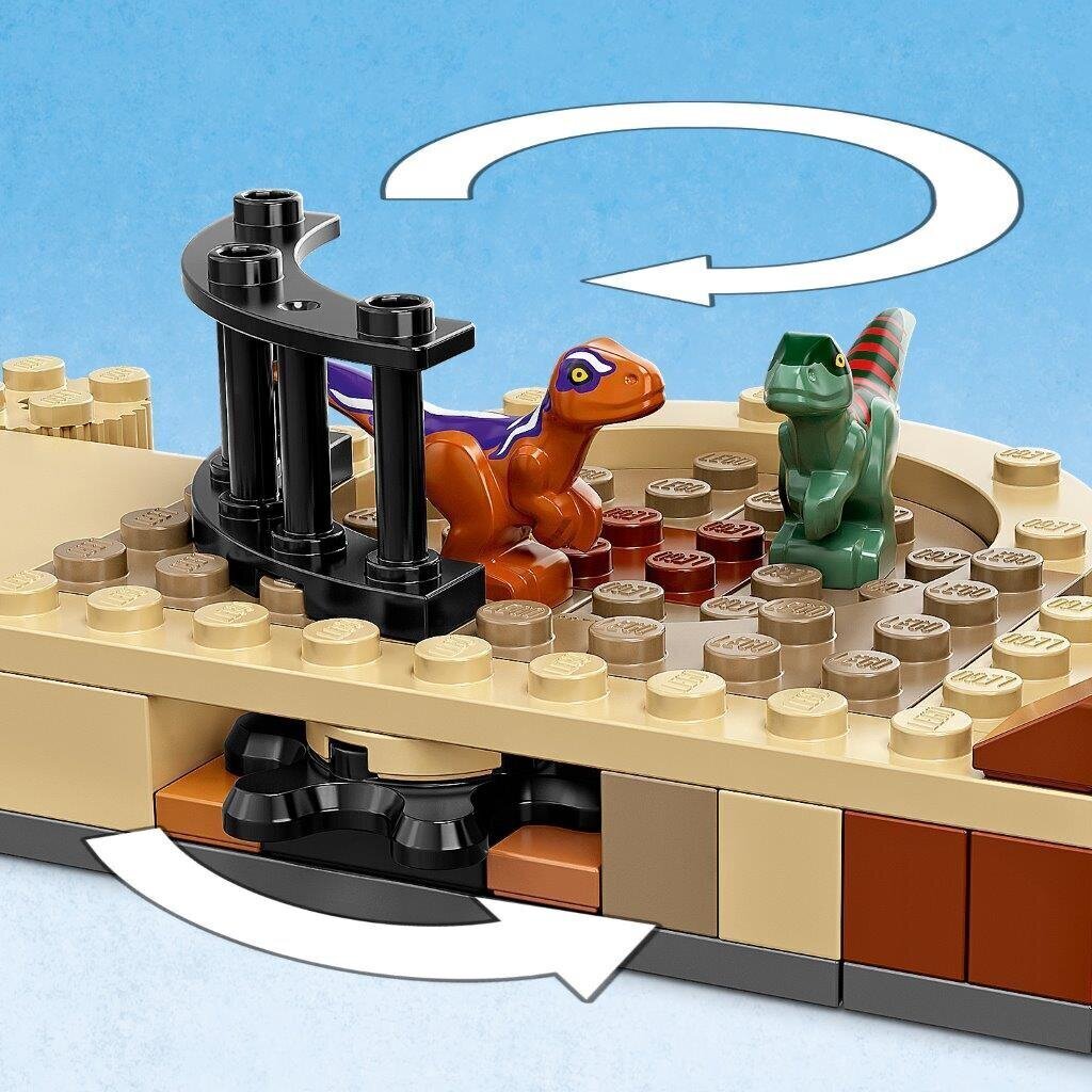 76945 LEGO® Jurassic World Dinosauruse atroraptori jälitamine mootorrattaga цена и информация | Klotsid ja konstruktorid | hansapost.ee