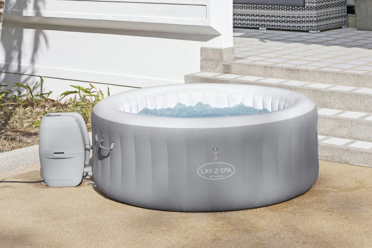 Bassein Bestway Lay-Z-Spa St.Lucia AirJet 1.70m x 66cm цена и информация | Basseinid | hansapost.ee