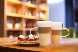 Vialli Design стакан для latte с двойными стеклянными стенками Amo, 320 мл цена и информация | Стаканы, фужеры, кувшины | hansapost.ee