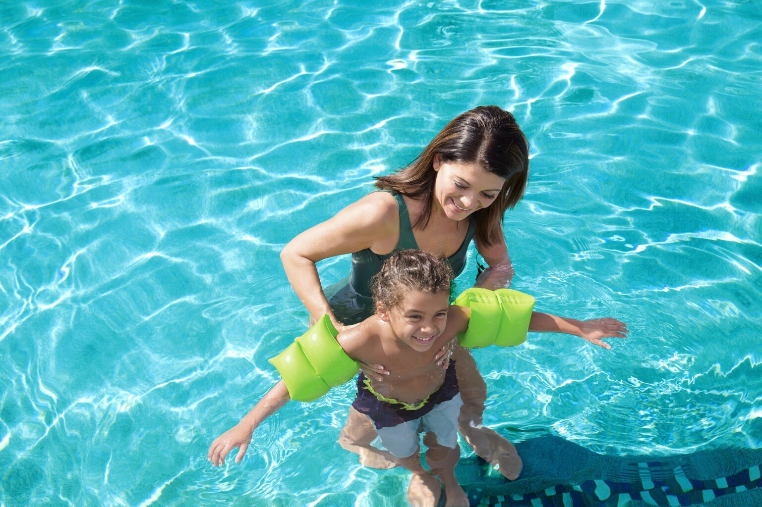 Täispuhutavad ujumiskätised Bestway Assorted Armbands, roheline/oranž hind ja info | Ujumisvestid ja -kätised | hansapost.ee
