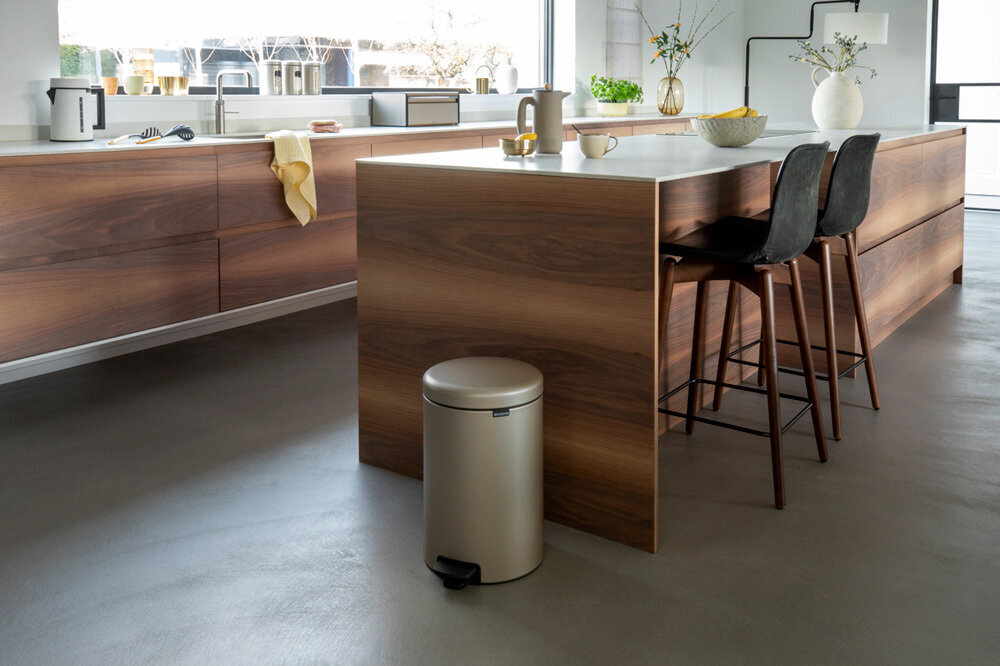 Brabantia NewIcon prügikast 20L, Champagne hind ja info | Prügikastid | hansapost.ee