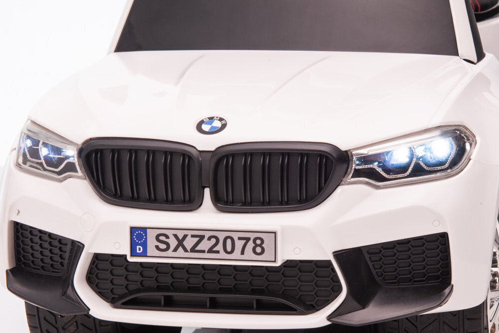 Rollerauto BMW SXZ2078, valge цена и информация | Beebide mänguasjad | hansapost.ee