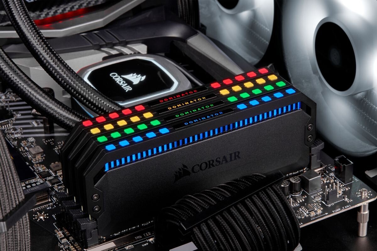 Corsair CMT64GX4M4Z3600C16 цена и информация | Operatiivmälu | hansapost.ee