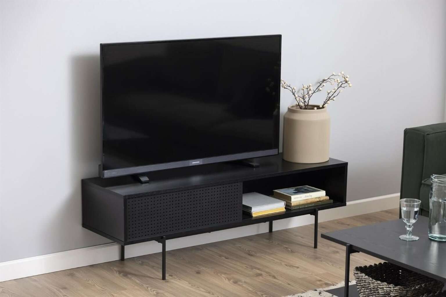 TV laud ANGUS 140x40xH44cm, must цена и информация | Televiisori alused | hansapost.ee