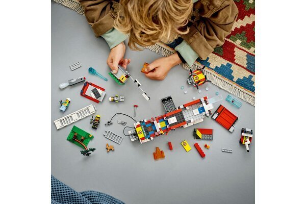 60374 LEGO® City Tuletõrjedepoo veoauto цена и информация | Klotsid ja konstruktorid | hansapost.ee