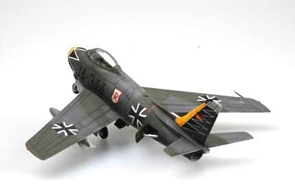 Hobby Boss F-86F-40 Saber hind ja info | Mudelautode kogumine | hansapost.ee