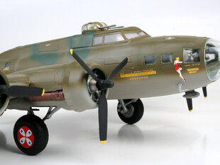 Plastmassist lennuk Revell B-17F Memphis Belle, roheline цена и информация | Игрушки для мальчиков | hansapost.ee