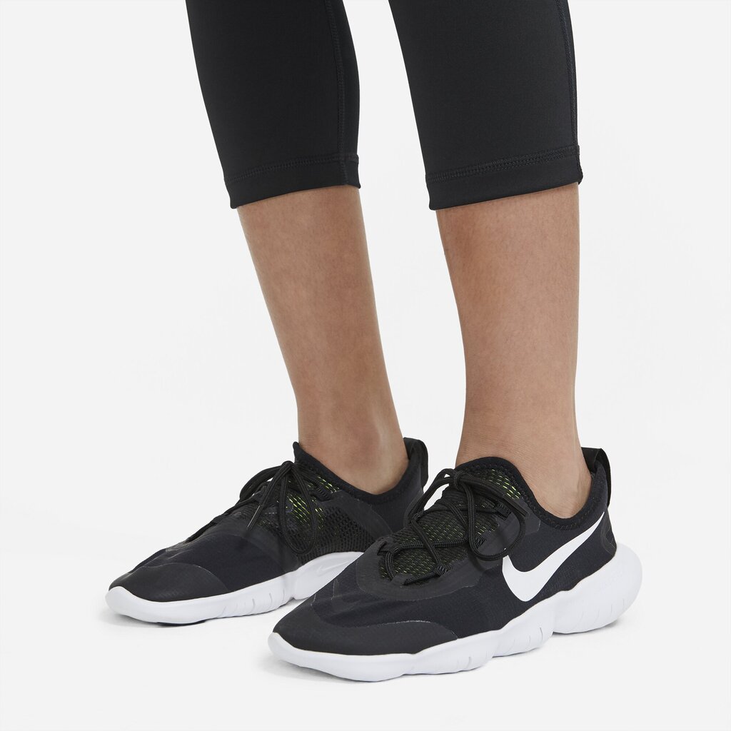 Tüdrukute treeningpüksid Nike Girl's Pro Capri Leggings, must hind ja info | Retuusid, püksid tüdrukutele | hansapost.ee