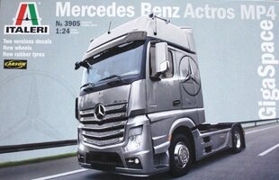 Italeri - Mercedes Benz Actros MP4 GigaSpace, 1/24, 3905 цена и информация | Конструкторы и кубики | hansapost.ee