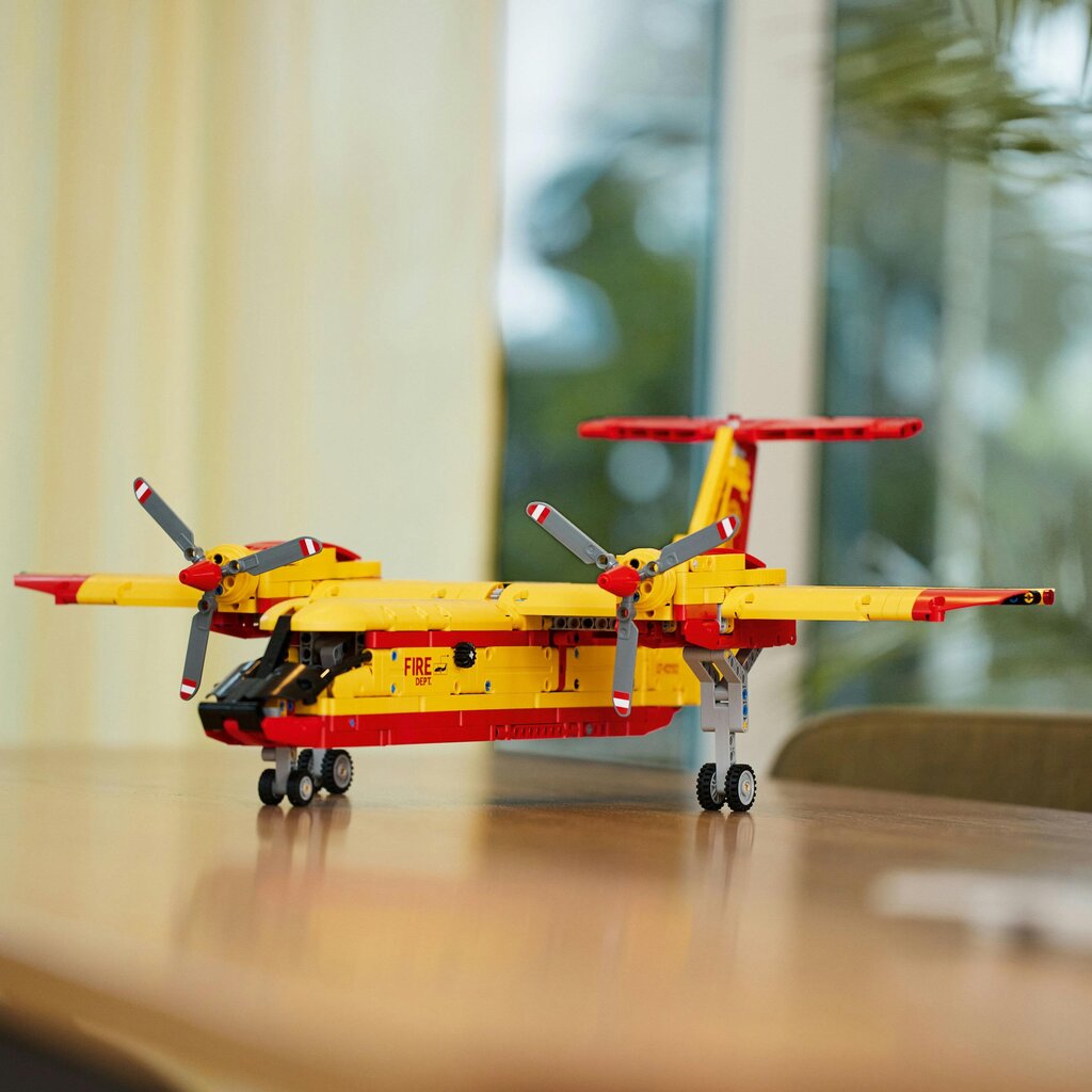 42152 LEGO® Technic Tuletõrjelennuk hind ja info | Klotsid ja konstruktorid | hansapost.ee