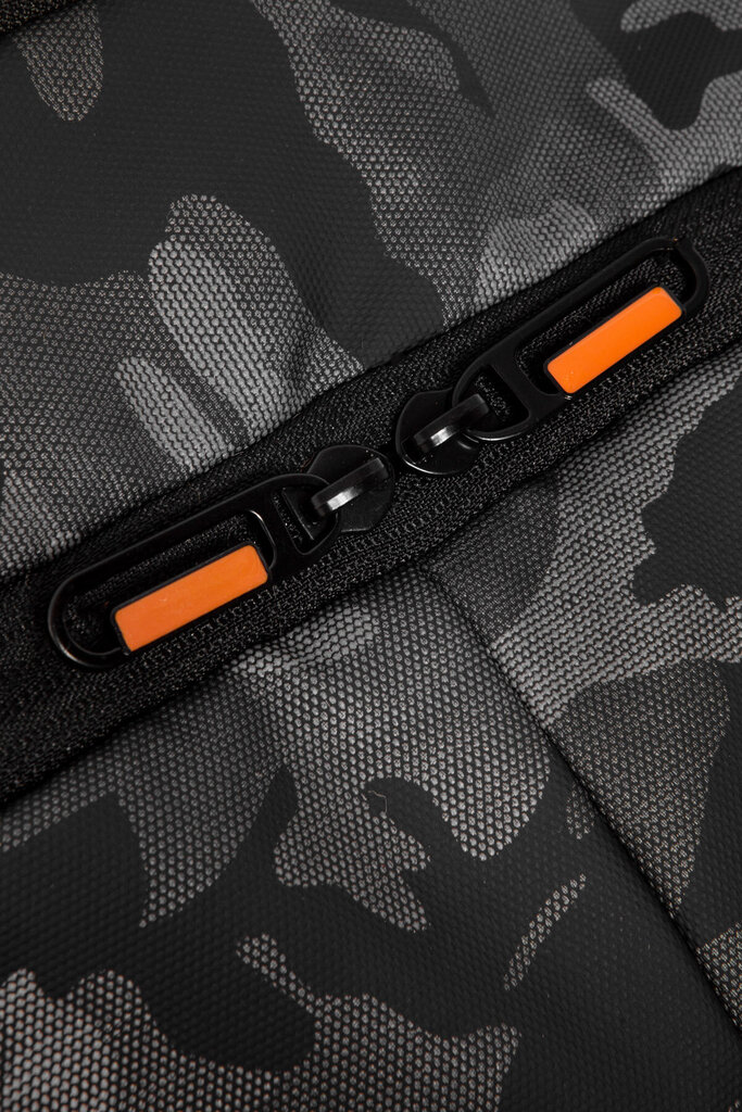 Seljakott R-bag Kick Camo Z093 цена и информация | Kohvrid, reisikotid | hansapost.ee