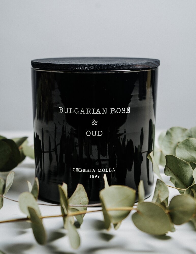 Lõhnaküünal Cereria Molla Bulgarian Rose & Oud, 600 g цена и информация | Küünlad, küünlajalad | hansapost.ee
