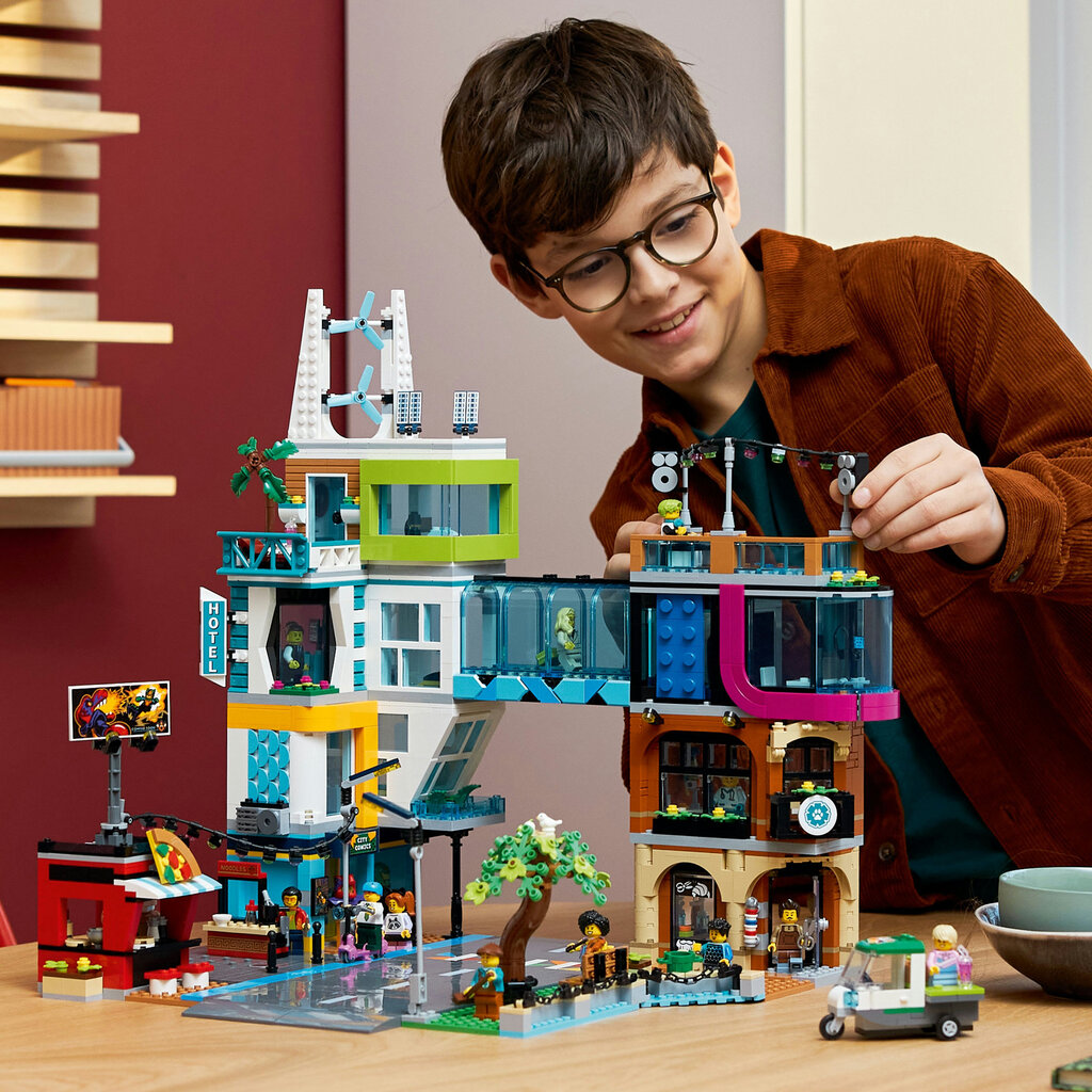 60380 LEGO® City Kesklinn цена и информация | Klotsid ja konstruktorid | hansapost.ee