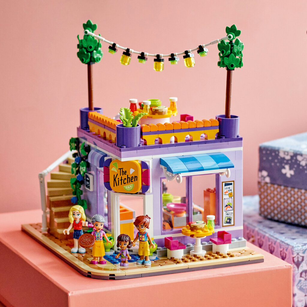 41747 LEGO® Friends Heartlake City kogukonna köök цена и информация | Klotsid ja konstruktorid | hansapost.ee