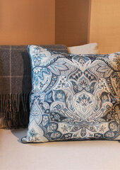Наволочка для декоративной подушки MogiHome Parisa цена и информация | Декоративные подушки и наволочки | hansapost.ee
