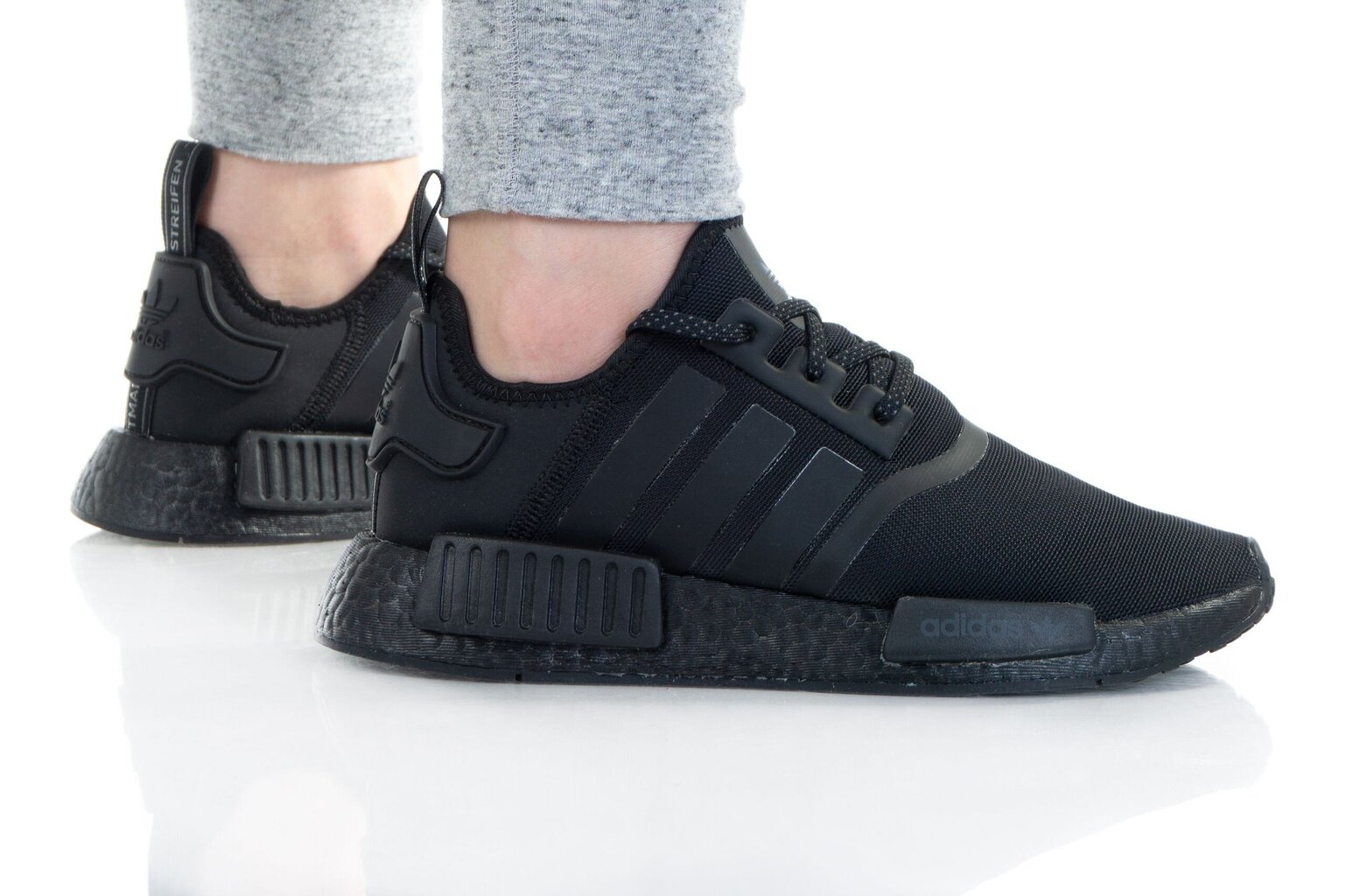 Laste spordijalatsid Adidas NMD R1 J FX8777, must цена и информация | Spordijalatsid lastele | hansapost.ee