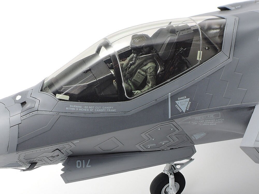 Tamiya - Lockheed Martin F-35A Lightning II, 1/48, 61124 цена и информация | Klotsid ja konstruktorid | hansapost.ee