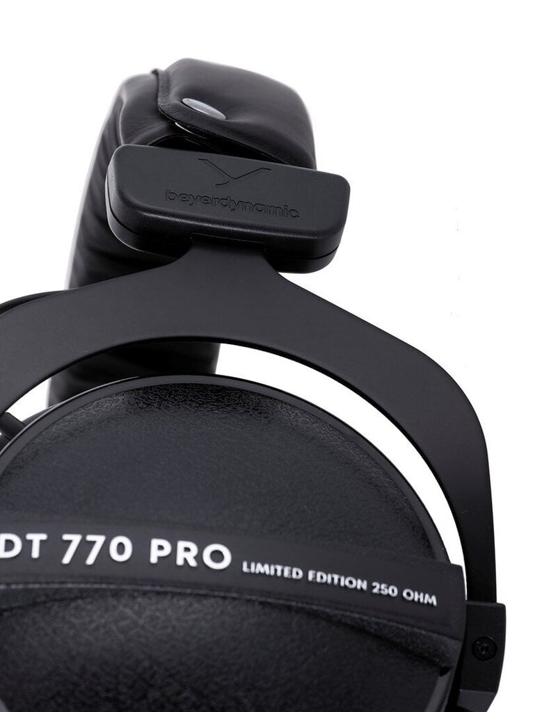 Beyerdynamic DT 770 PRO цена и информация | Kõrvaklapid | hansapost.ee