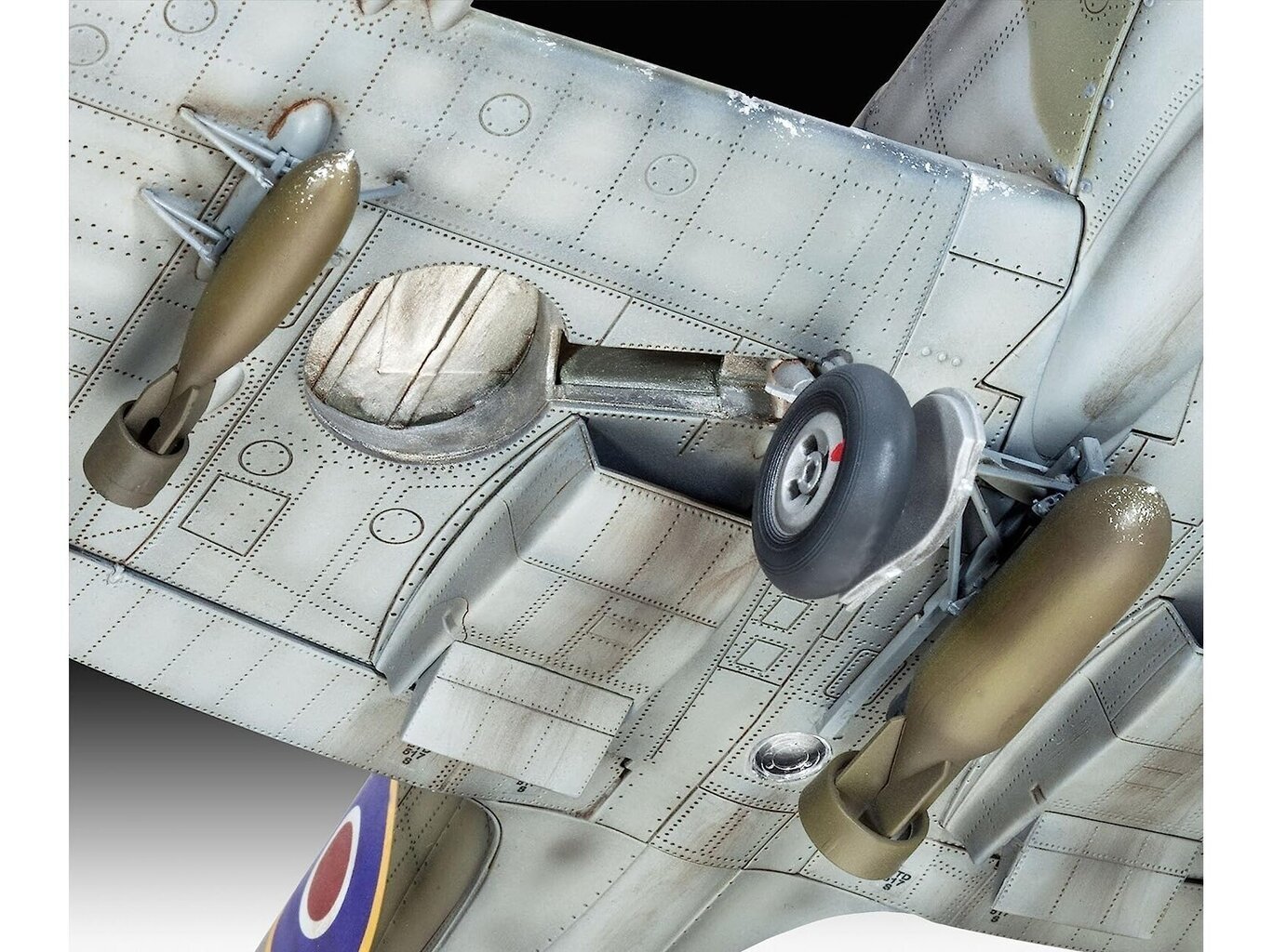 Kokkupandav mudel Supermarine Spitfire Mk. IXc Revell, 03927 hind ja info | Klotsid ja konstruktorid | hansapost.ee