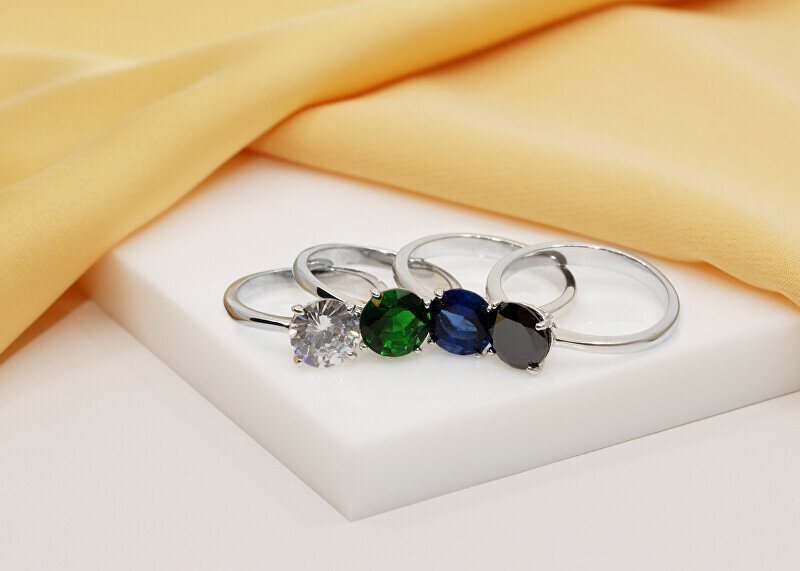 Brilio Silver hõbedane sõrmus rohelise tsirkooniga RI057WG цена и информация | Sõrmused | hansapost.ee